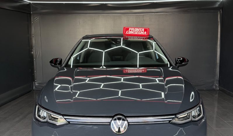 
								Volkswagen Golf 8 2.0 TDI DSG Style 10/2022 full									