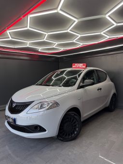 Lancia Ypsilon 1.0 Hybrid Ecochic Gold 2021