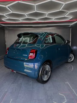 
										Fiat 500 Hybrid Icon KM 0 full									