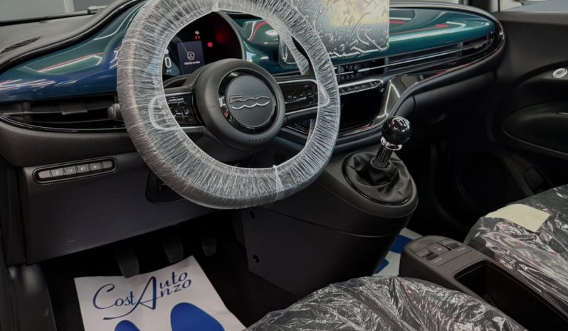 
								Fiat 500 Hybrid Icon KM 0 full									