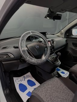 
										Lancia Ypsilon 1.0 Hybrid Ecochic Gold 2021 full									