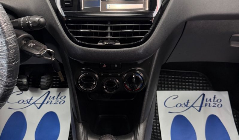 
								Peugeot 208 1.4 HDi 68 CV Allure full									