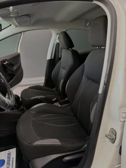 
										Peugeot 208 1.4 HDi 68 CV Allure full									