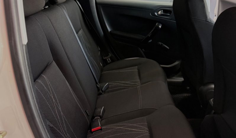 
								Peugeot 208 1.4 HDi 68 CV Allure full									
