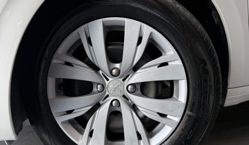 
								Peugeot 208 1.4 HDi 68 CV Allure full									