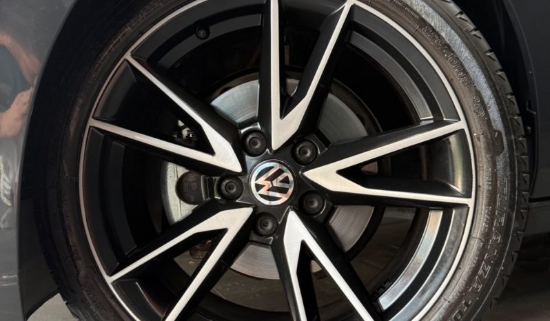 
								Volkswagen Golf 8 2.0 TDI DSG Style 10/2022 full									