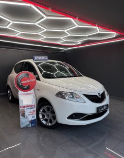 Lancia Ypsilon 0.9 Benzina 85 CV Platinum AUTOMATICA