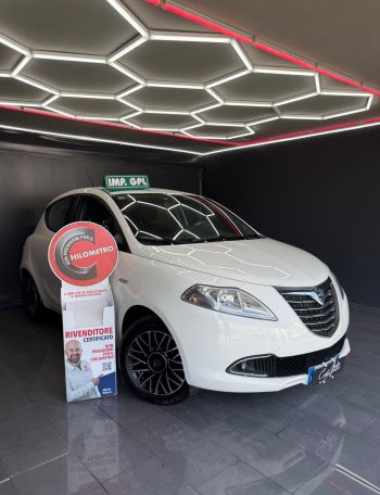 Lancia Ypsilon 1.2 GPL Ecochic Platinum 11/2015