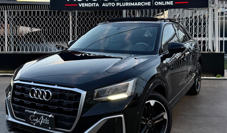 
								Audi Q2 30 TDI S tronic Identity Black 2022 TETTO full									