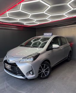 
										Toyota Yaris 1.5 Hybrid Style 2019 full									