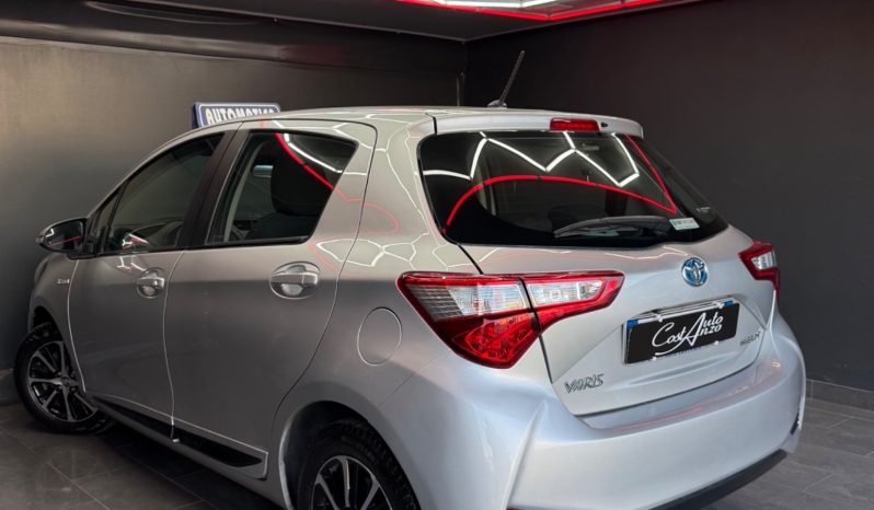 
								Toyota Yaris 1.5 Hybrid Style 2019 full									