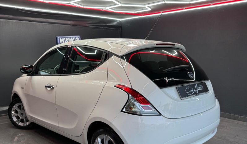
								Lancia Ypsilon 0.9 Benzina 85 CV Platinum AUTOMATICA full									