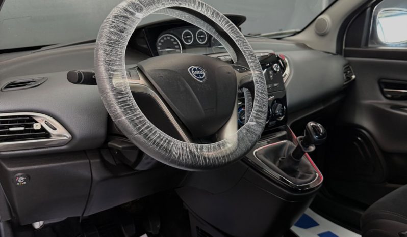 
								Lancia Ypsilon 1.2 GPL Ecochic Platinum 11/2015 full									