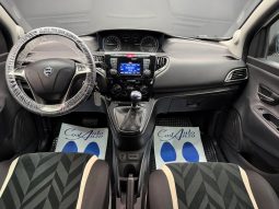 
										Lancia Ypsilon 0.9 Benzina 85 CV Platinum AUTOMATICA full									