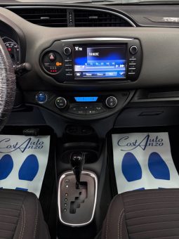
										Toyota Yaris 1.5 Hybrid Style 2019 full									
