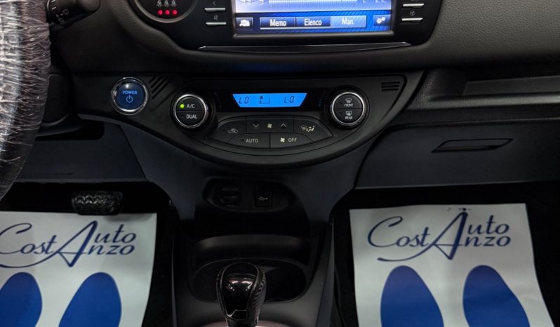 
								Toyota Yaris 1.5 Hybrid Style 2019 full									
