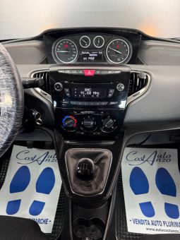 
										Lancia Ypsilon 1.2 GPL Ecochic Platinum 11/2015 full									