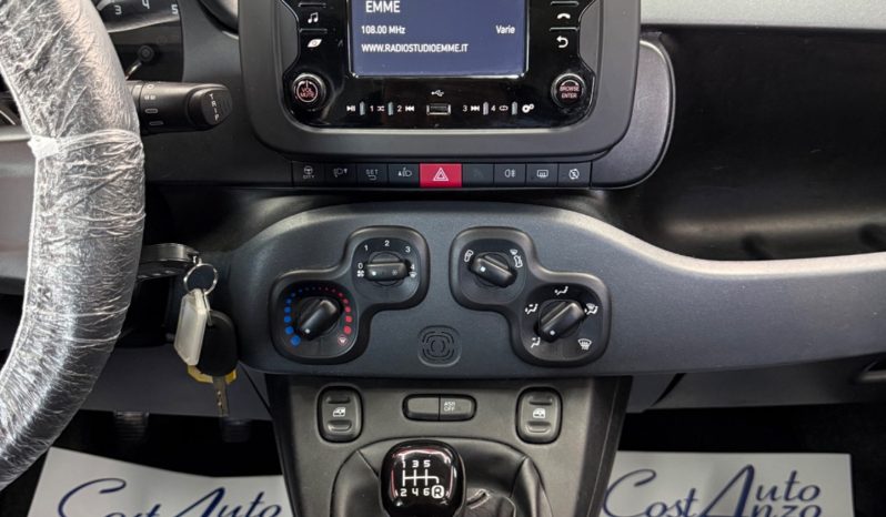 
								Fiat Panda 1.0 Hybrid City Cross 2023 full									
