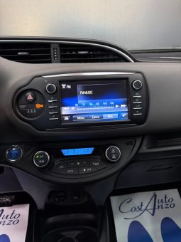 
										Toyota Yaris 1.5 Hybrid Style 2019 full									