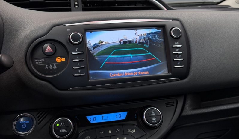 
								Toyota Yaris 1.5 Hybrid Style 2019 full									