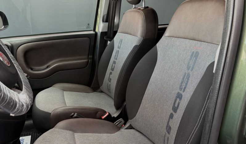 
								Fiat Panda Cross 1.2 GPL 2020 full									