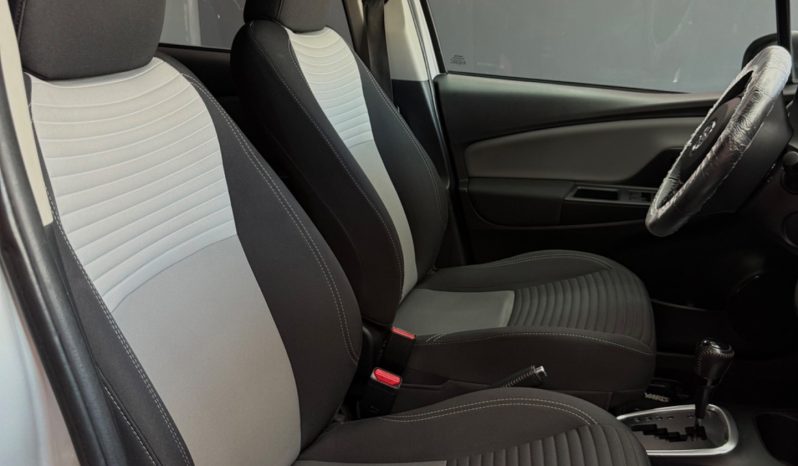 
								Toyota Yaris 1.5 Hybrid Style 2019 full									