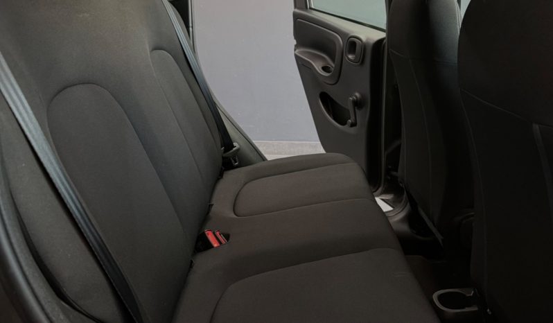 
								Fiat Panda 1.0 Hybrid City Cross 2023 full									