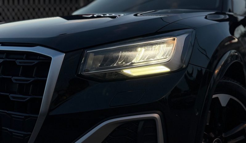 
								Audi Q2 30 TDI S tronic Identity Black 2022 TETTO full									