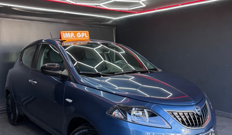 
								Lancia Ypsilon 1.2 GPL Alberta Ferretti 10/2022 full									
