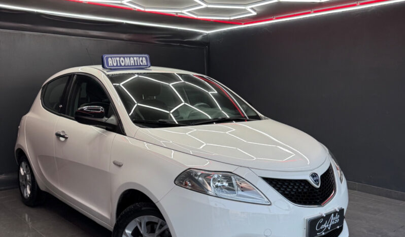 
								Lancia Ypsilon 0.9 Benzina 85 CV Platinum AUTOMATICA full									