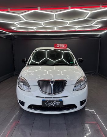Lancia Ypsilon 1.3 Multijet 75 CV Unyca 2012