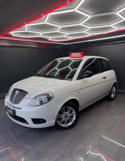 Lancia Ypsilon 1.3 Multijet 75 CV Unyca 2012