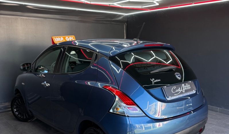 
								Lancia Ypsilon 1.2 GPL Alberta Ferretti 10/2022 full									