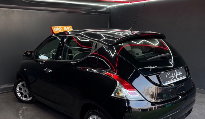 
								Lancia Ypsilon 1.2 GPL Ecochic Gold 2016 full									