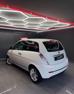 Lancia Ypsilon 1.3 Multijet 75 CV Unyca 2012