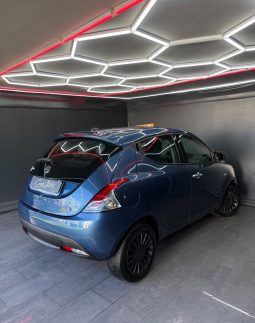 
										Lancia Ypsilon 1.2 GPL Alberta Ferretti 10/2022 full									