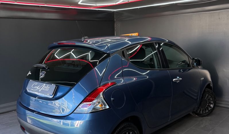 
								Lancia Ypsilon 1.2 GPL Alberta Ferretti 10/2022 full									