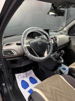 
										Lancia Ypsilon 1.2 GPL Ecochic Gold 2016 full									