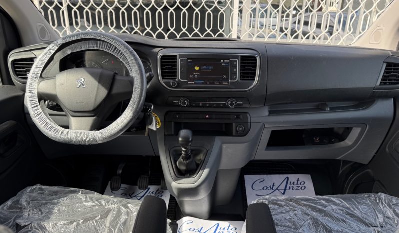 
								Peugeot Traveller BlueHDi 120 Cv 8 Posti ALLURE 2020 full									