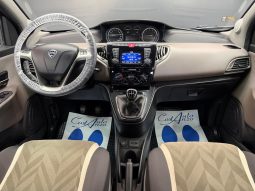 
										Lancia Ypsilon 1.2 GPL Ecochic Gold 2016 full									