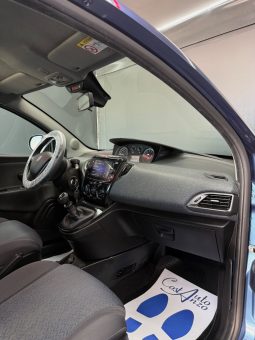 
										Lancia Ypsilon 1.2 GPL Alberta Ferretti 10/2022 full									