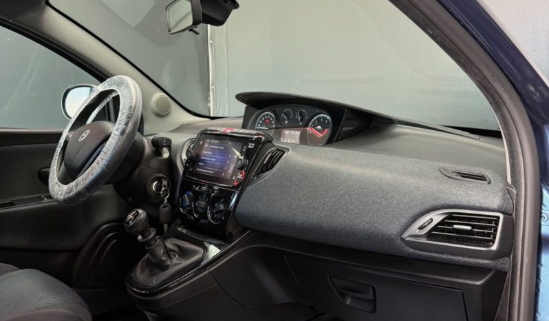 
								Lancia Ypsilon 1.2 GPL Alberta Ferretti 10/2022 full									