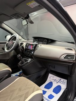 
										Lancia Ypsilon 1.2 GPL Ecochic Gold 2016 full									