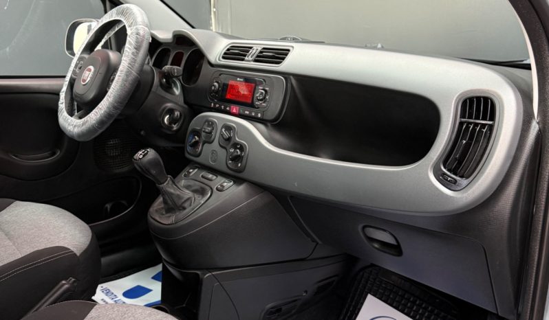
								Fiat Panda 1.3 Multijet 95 CV Lounge 2019 full									