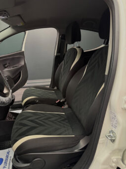 
										Lancia Ypsilon 0.9 Benzina 85 CV Platinum AUTOMATICA full									