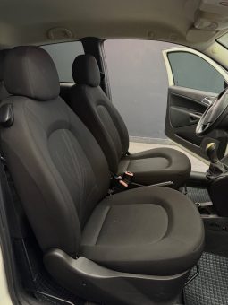 
										Lancia Ypsilon 1.3 Multijet 75 CV Unyca 2012 full									