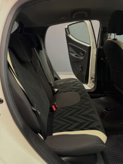 
										Lancia Ypsilon 0.9 Benzina 85 CV Platinum AUTOMATICA full									